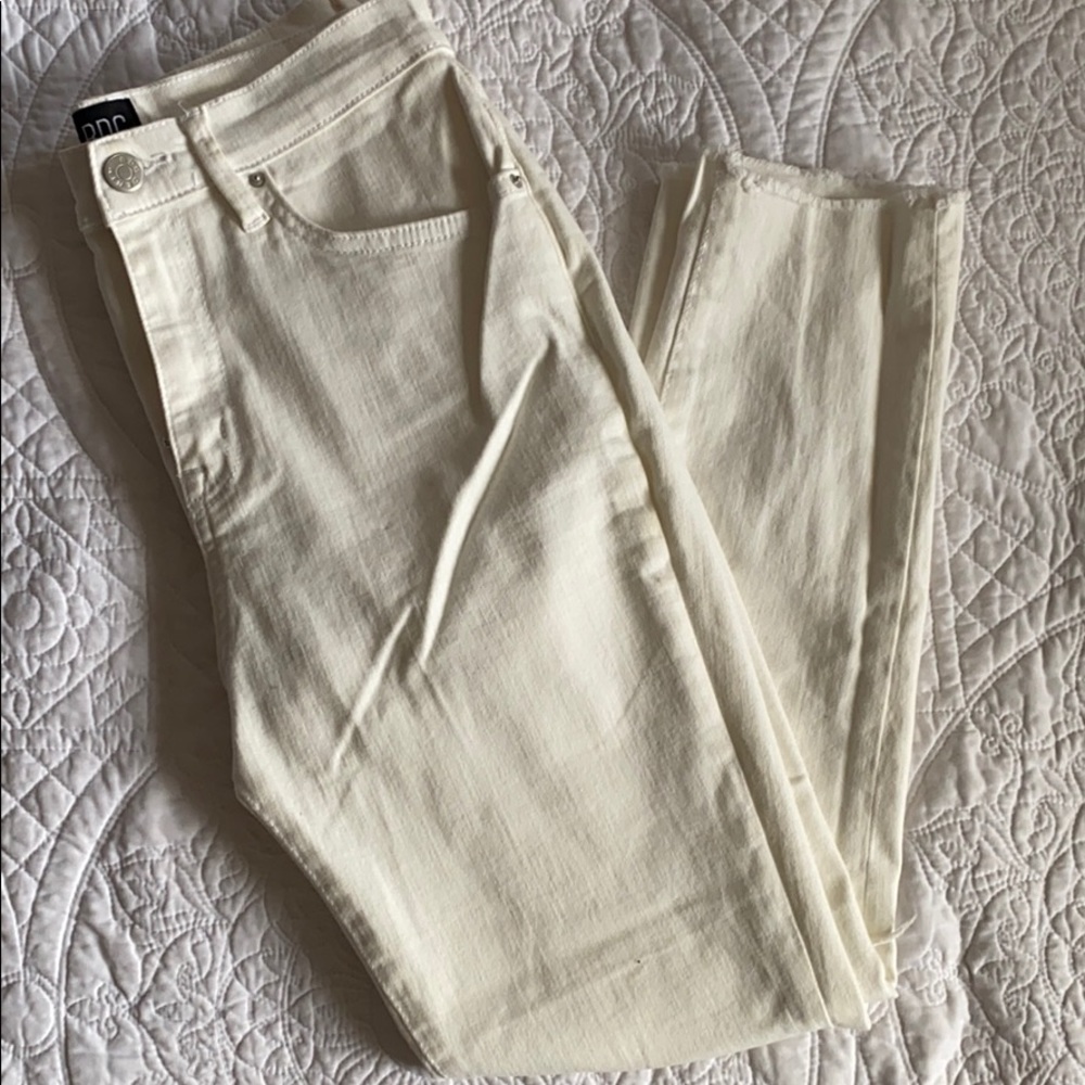 White BDG distressed jeans